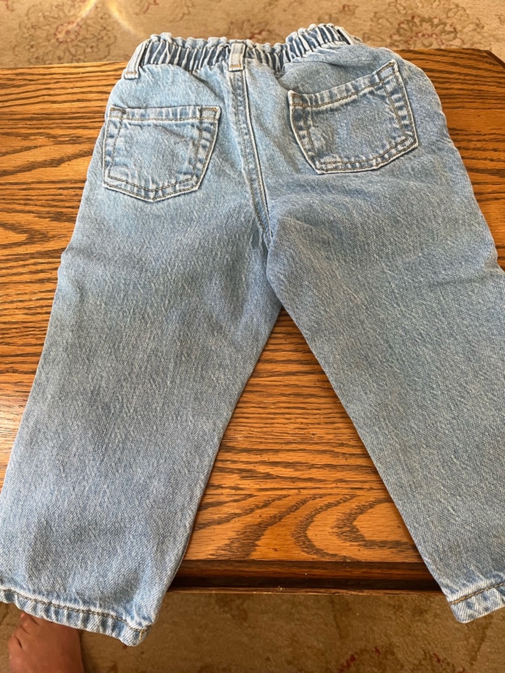 Cat & Jack Light Wash Relaxed Fit Denim Jeans sz 2T EUC - Picture 10 of 12